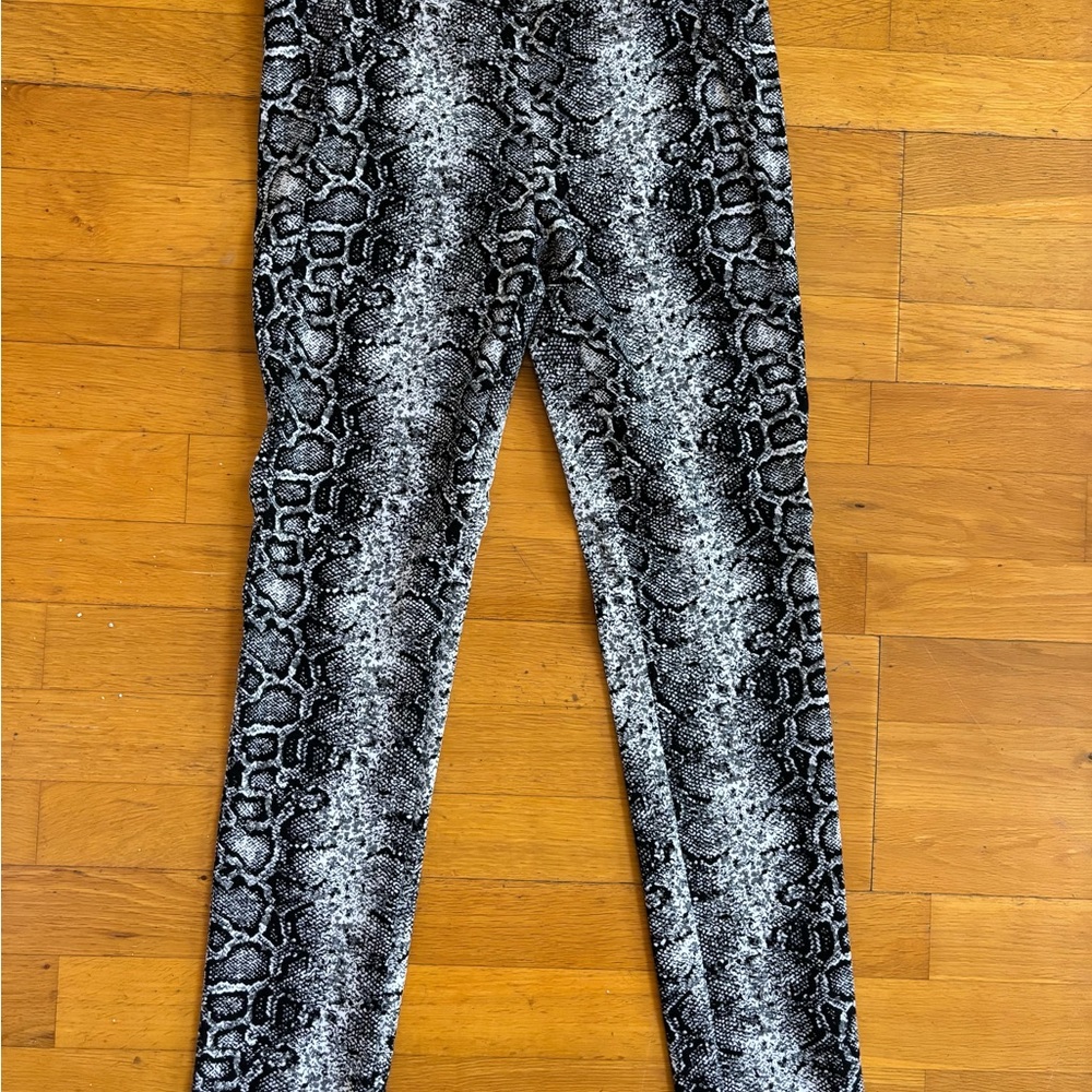 Bar III Black and Gray Snake Print Cropped Pants
